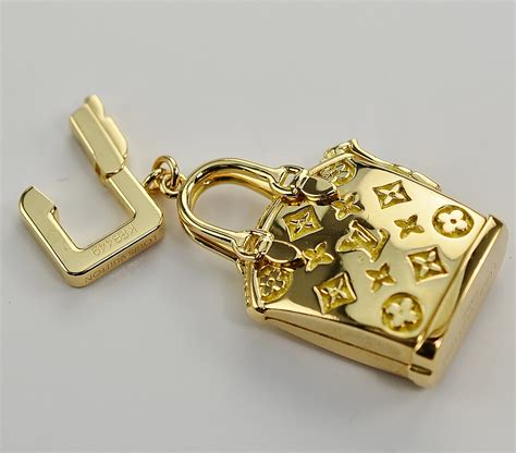 louis vuitton bag charm bracelet